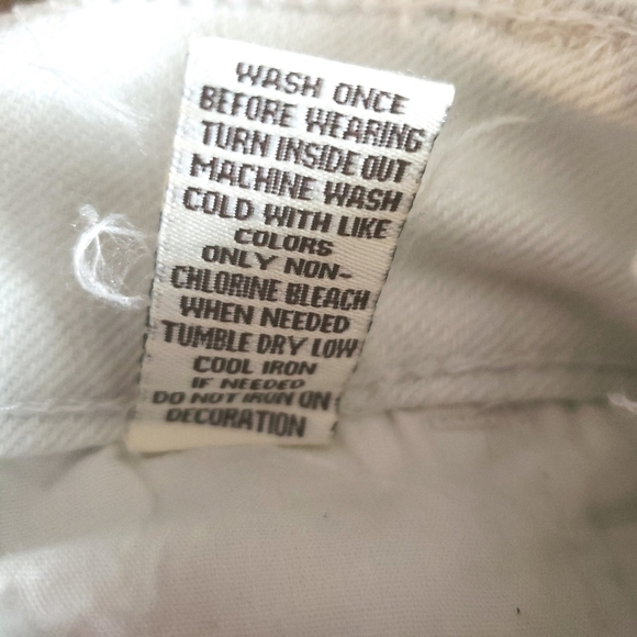 Hot Kiss Skinny Lily White Denim Distressed Jeweled Straight Leg Jeans Sz 1 - Picture 7 of 10